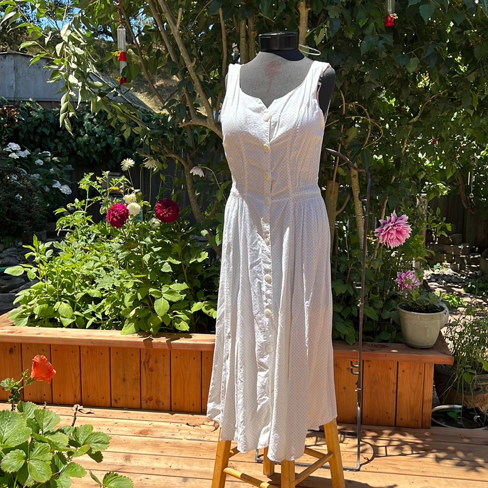 Sundress- 1989 Vintage EUC white with tiny black dots size M Button down front
